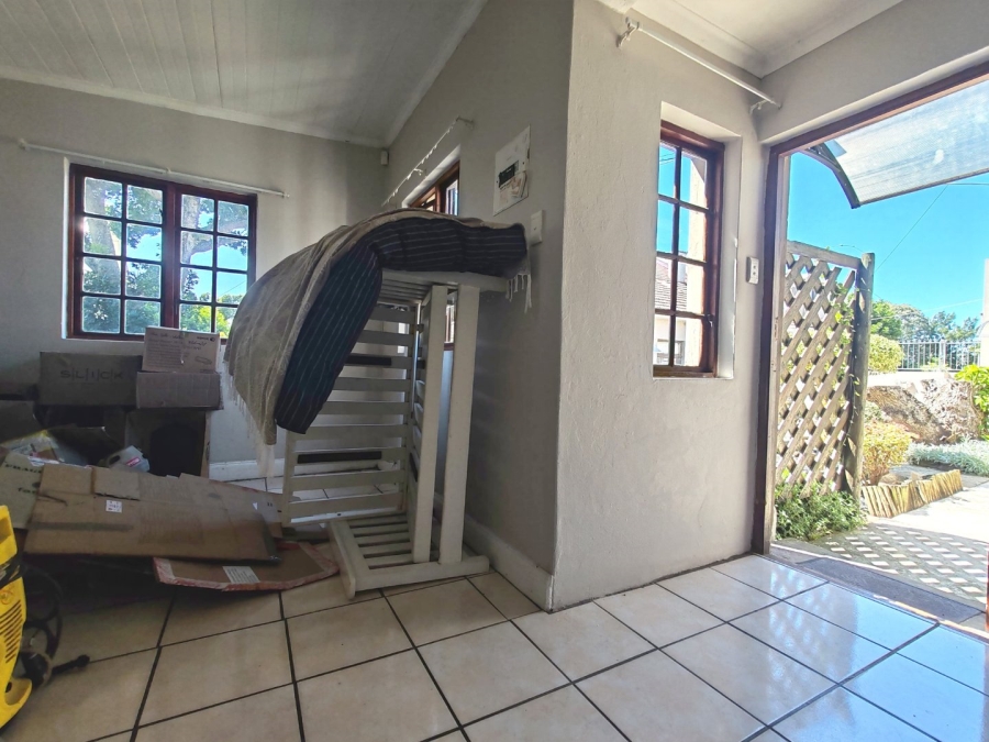 7 Bedroom Property for Sale in Walmer Eastern Cape